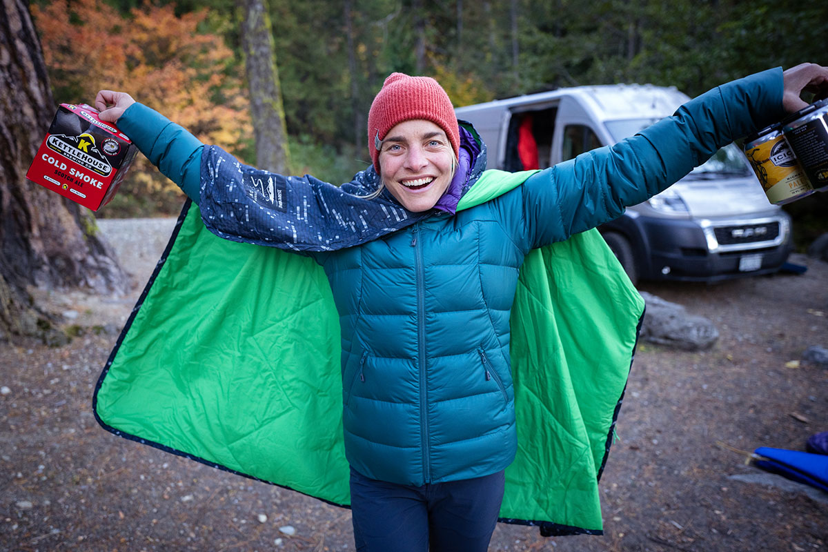 Camping blanket (Therm-a-Rest blanket cape clip)
