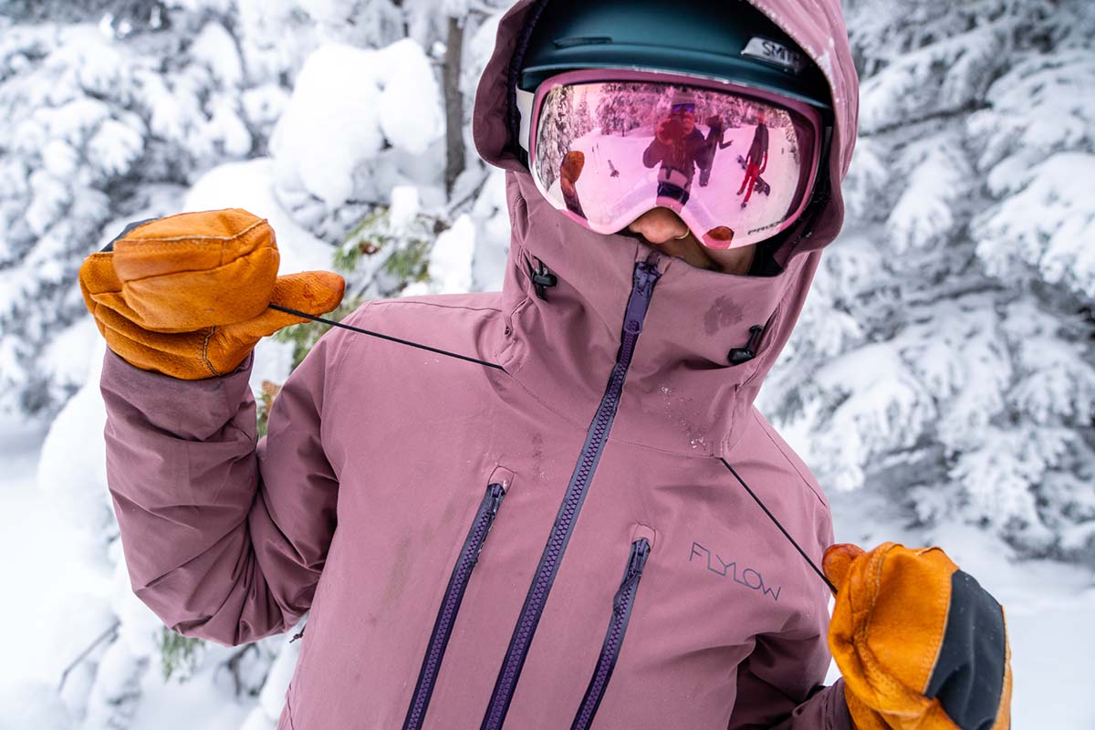 Resort snowboarding in the insulated Flylow Avery jacket