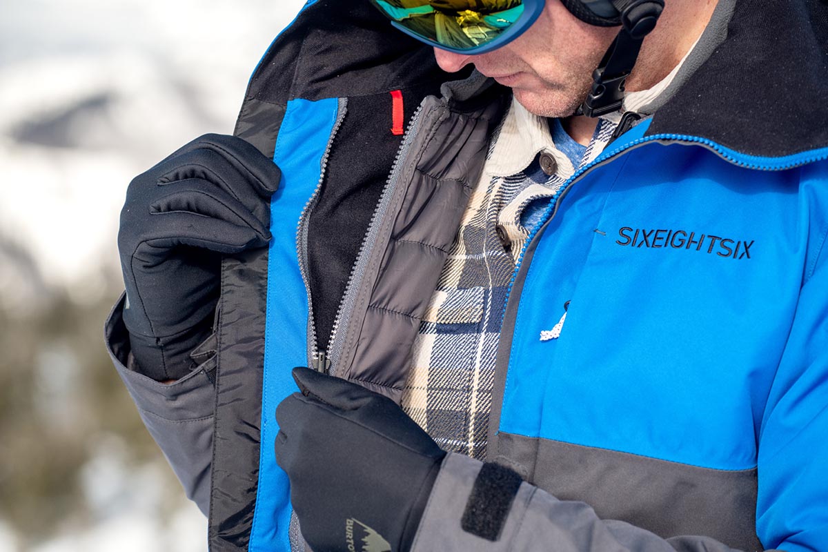 Snowboard Jacket (unzipping 686 Smarty 3-in-1)