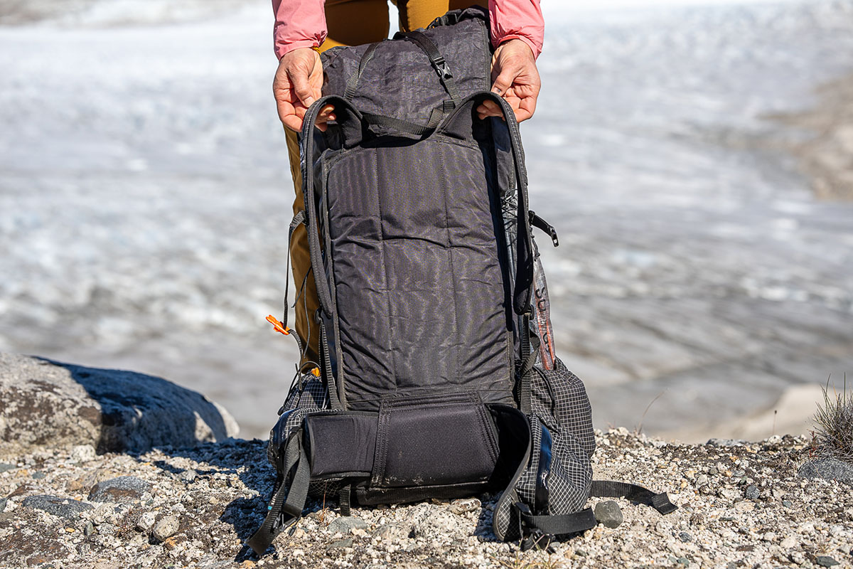 Hyperlite Unbound 55 backpack (backpanel closeup)