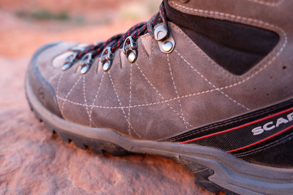 Scarpa R-Evolution GTX Hiking Boots side
