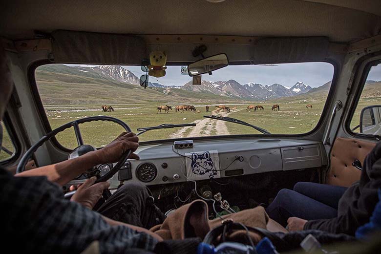 altai mountains hiking