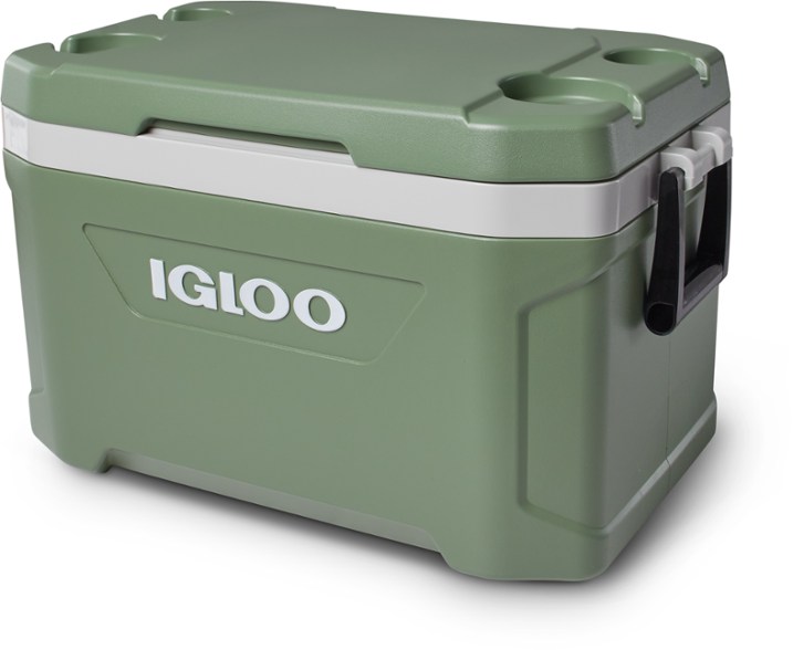 6 Best Fishing Coolers Reviewed (YETI, IGLOO, COLEMAN)