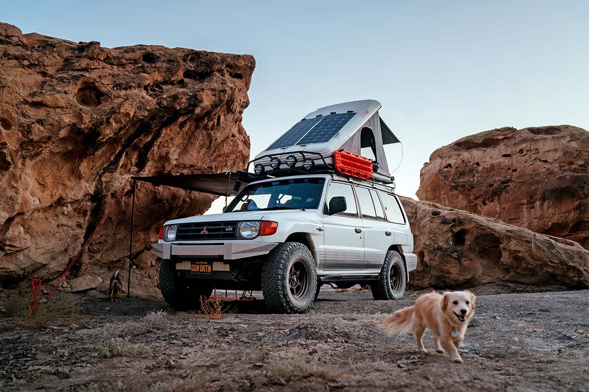 Awning on Roofnest Sparrow Eye rooftop tent