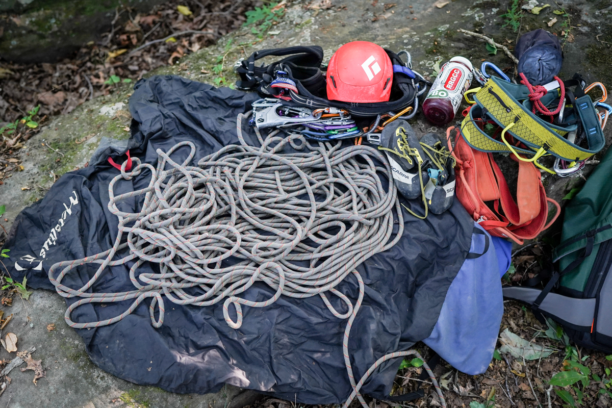 Climbing ropes (rope in rope bag)