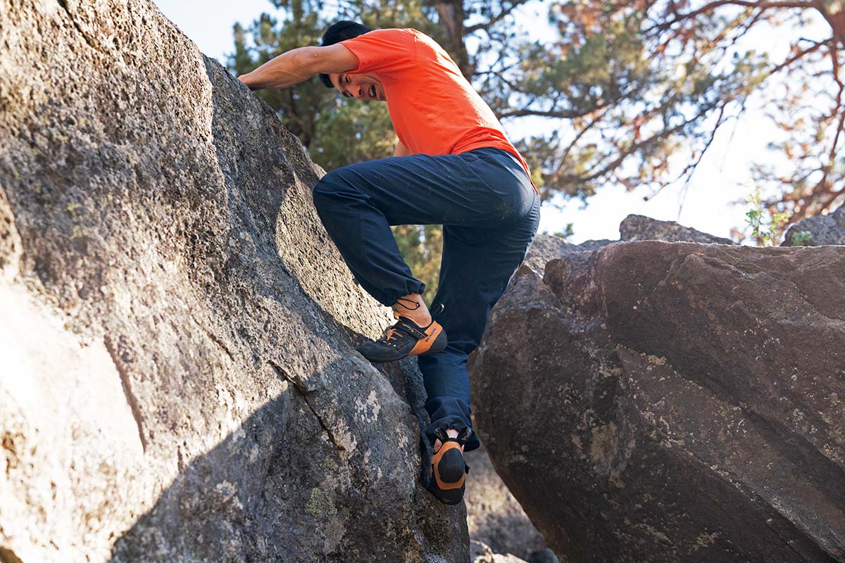 Climbing shoes (bouldering in the Scarpa Instinct VS)