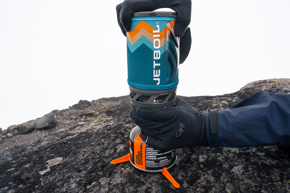 Backpacking Stoves (attaching the pot to the Jetboil Flash)