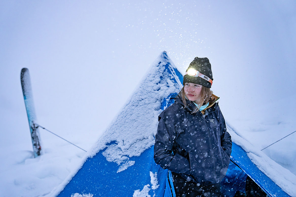 Hardshell vs. softshell jackets (waiting out snow storm)