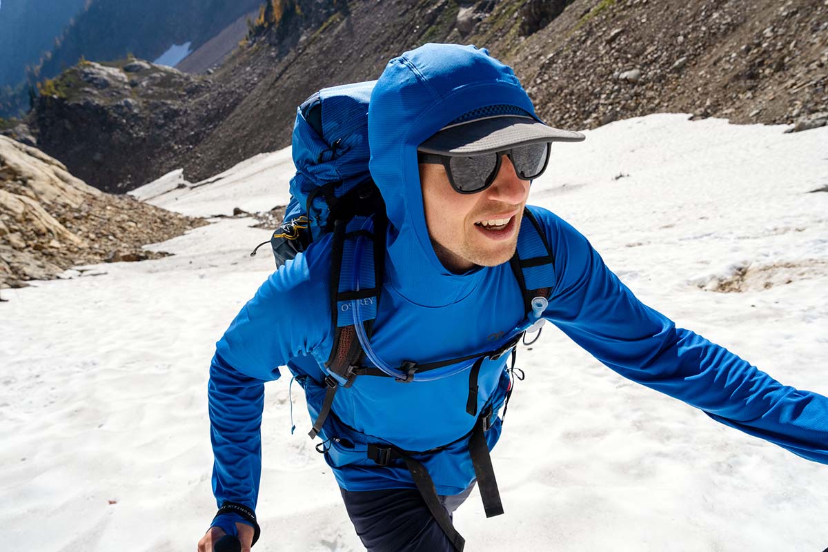 Sun protection shirt (hiking on snow in Outdoor Research Echo Hoody)