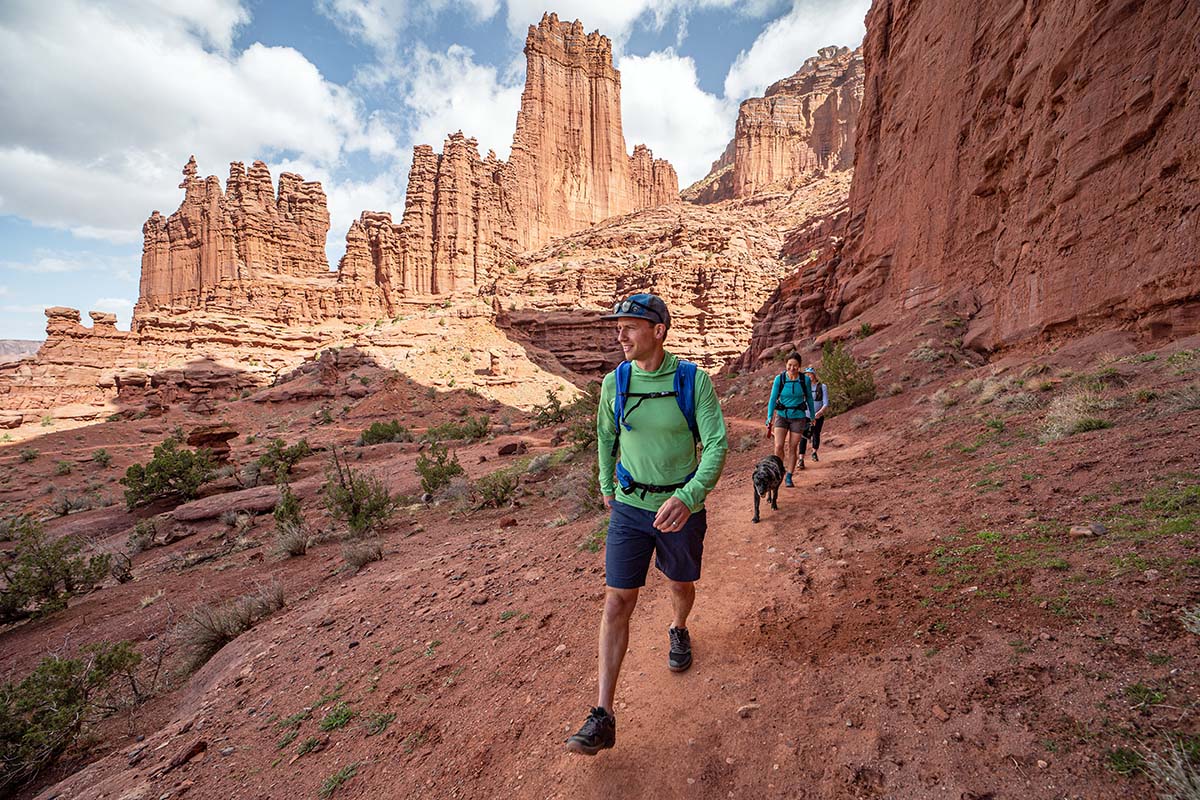 Men's baselayers (hiking in desert)