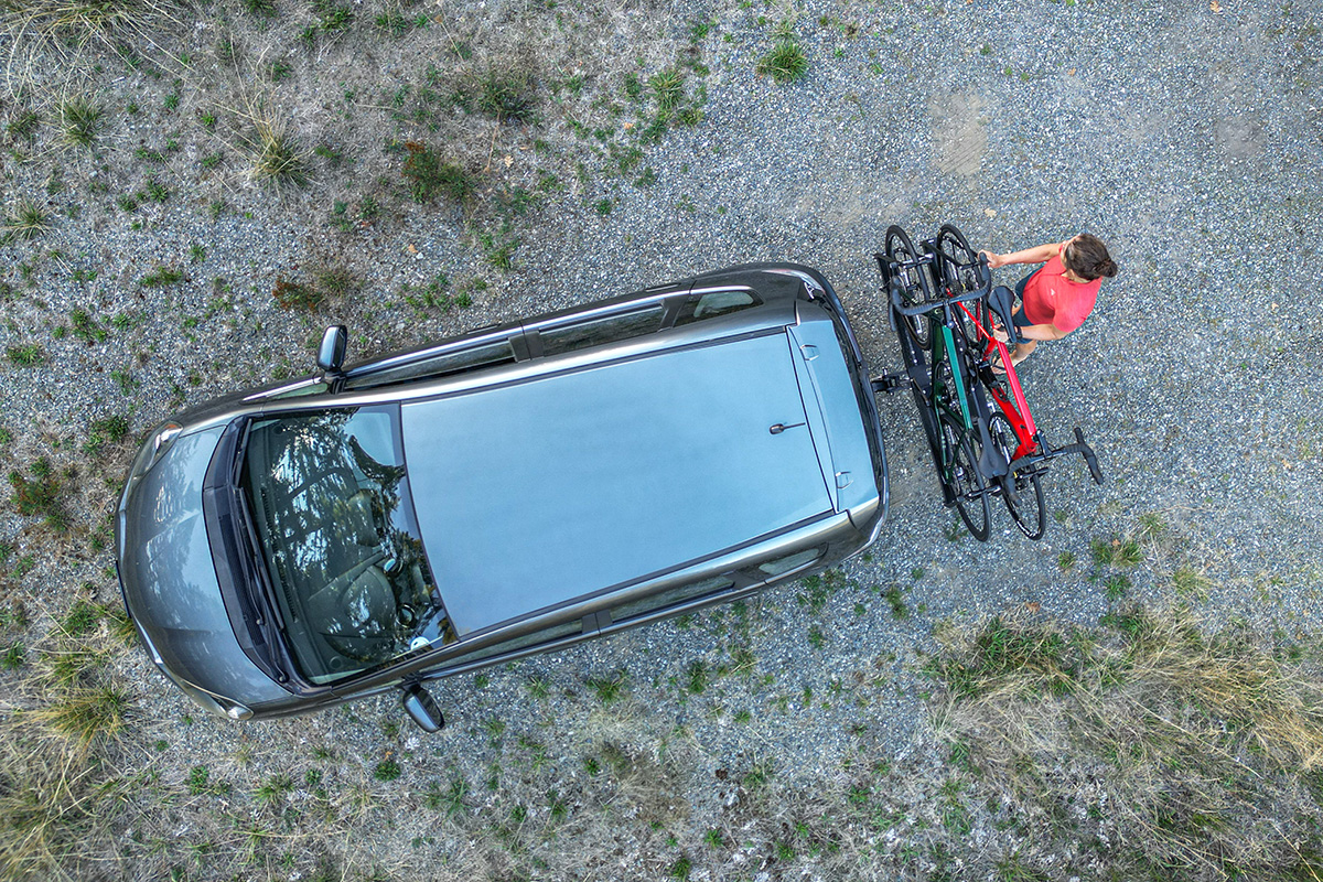 Hitch bike rack (vehicle clearance with 1Up EquipD)