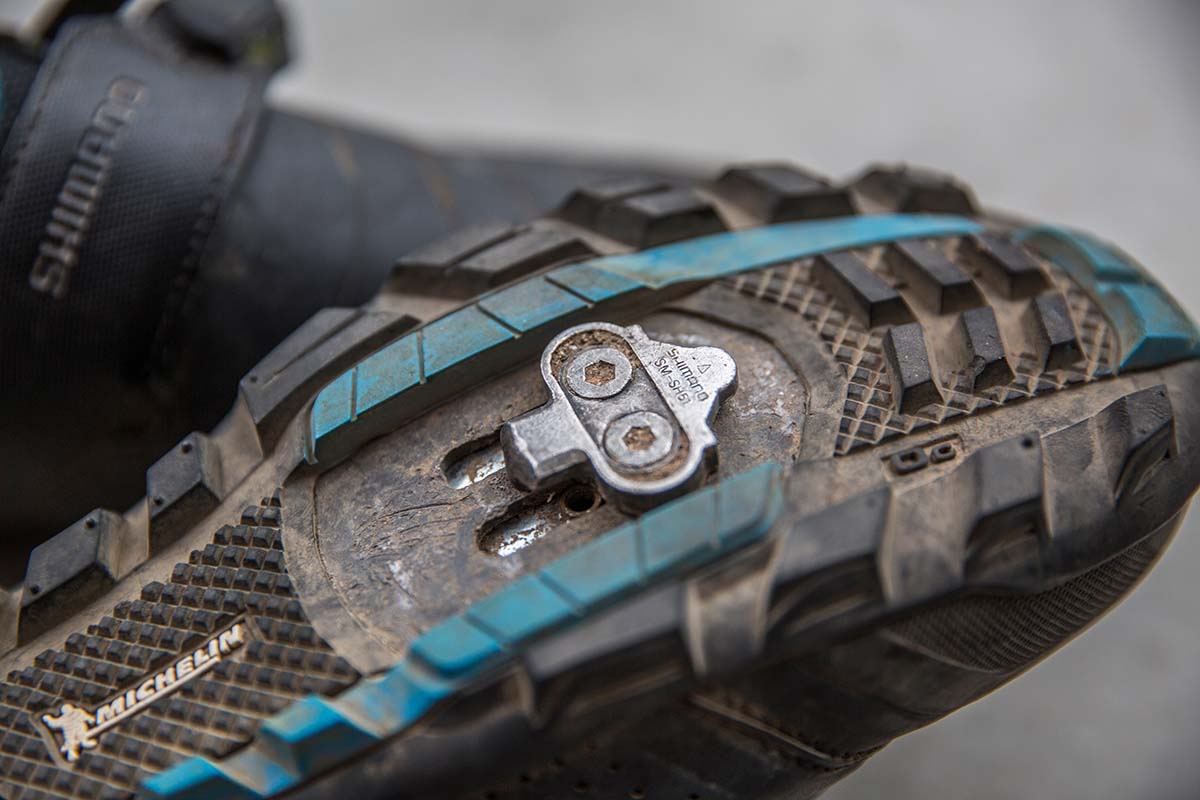 clipless pedals and shoes mtb