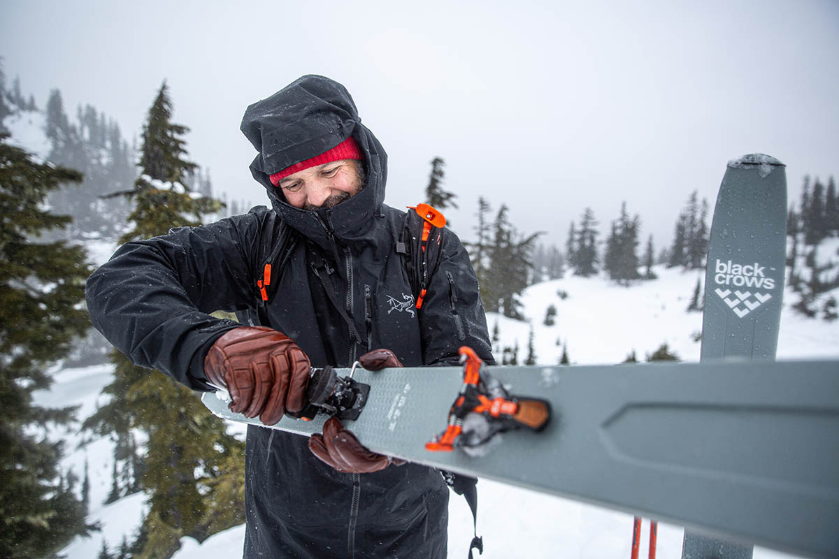 Backcountry bindings (adjusting binding in backcountry)