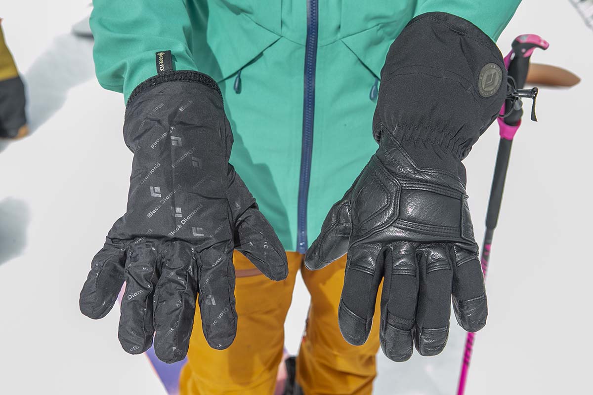 Minimalist Padded Gloves - Black