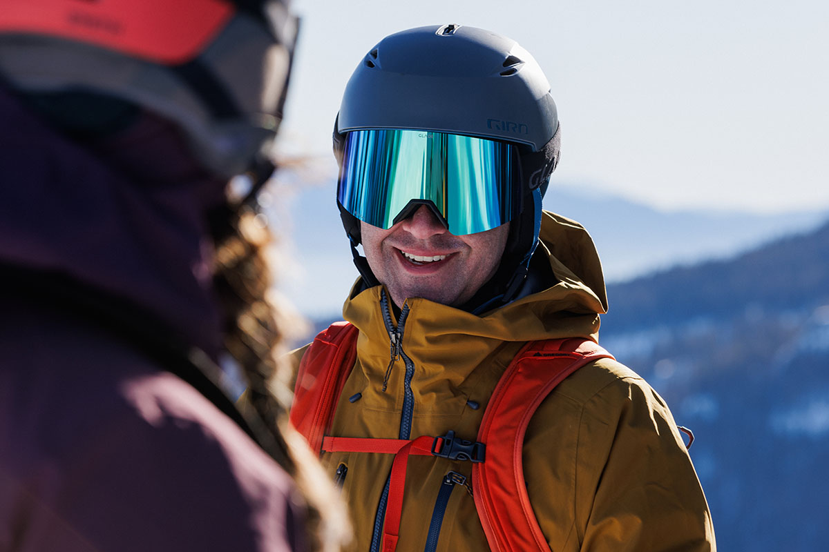 Ski goggles (smiling on sunny day)