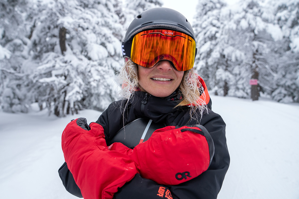 Ski goggles (wearing frameless Glade goggles)