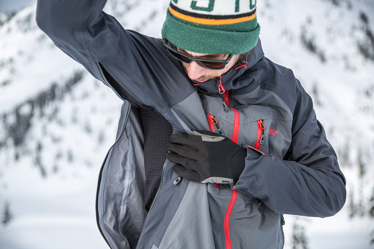 Best Snow Jackets & Snow Pants of 2022 for This Winter Ski Season