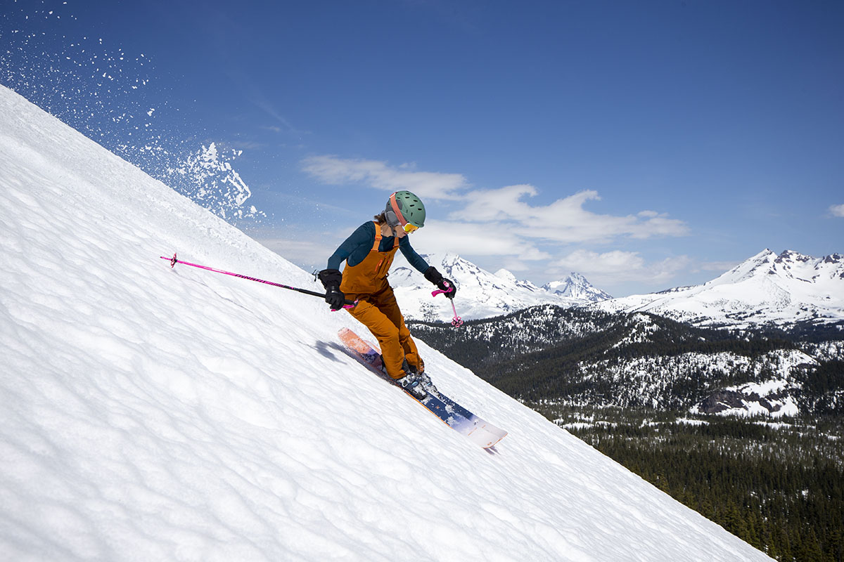 Ski pants (skiing downhill in Trew Gear Chariot Bib Primo)