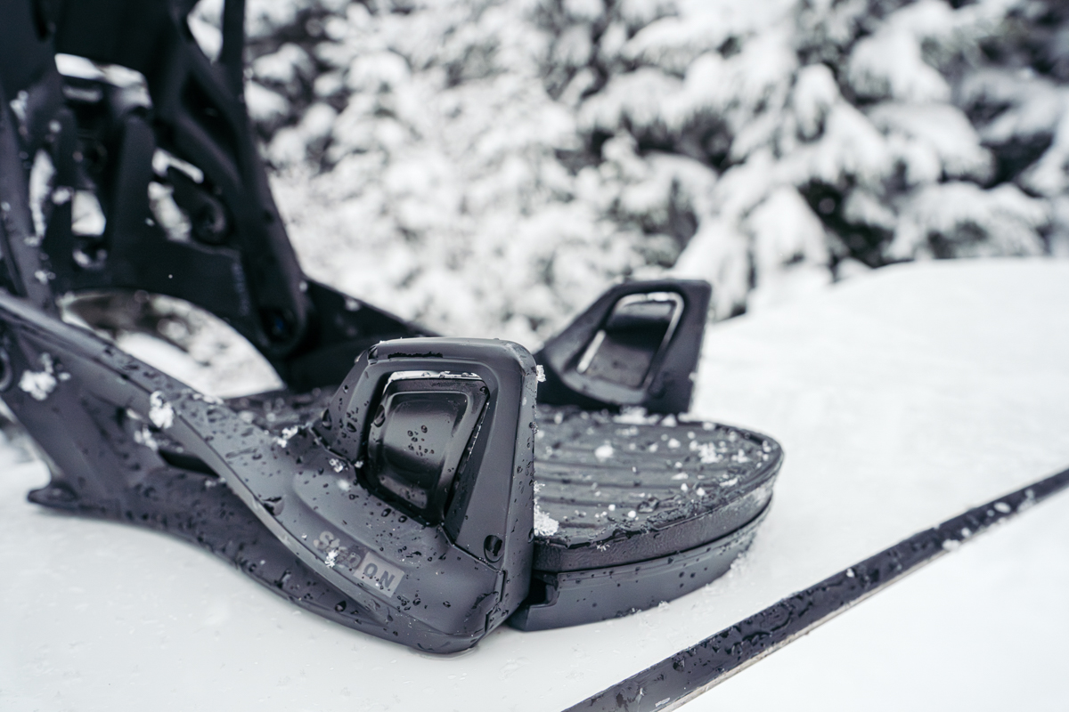 Snowboard bindings (toe hooks on Burton Step On)