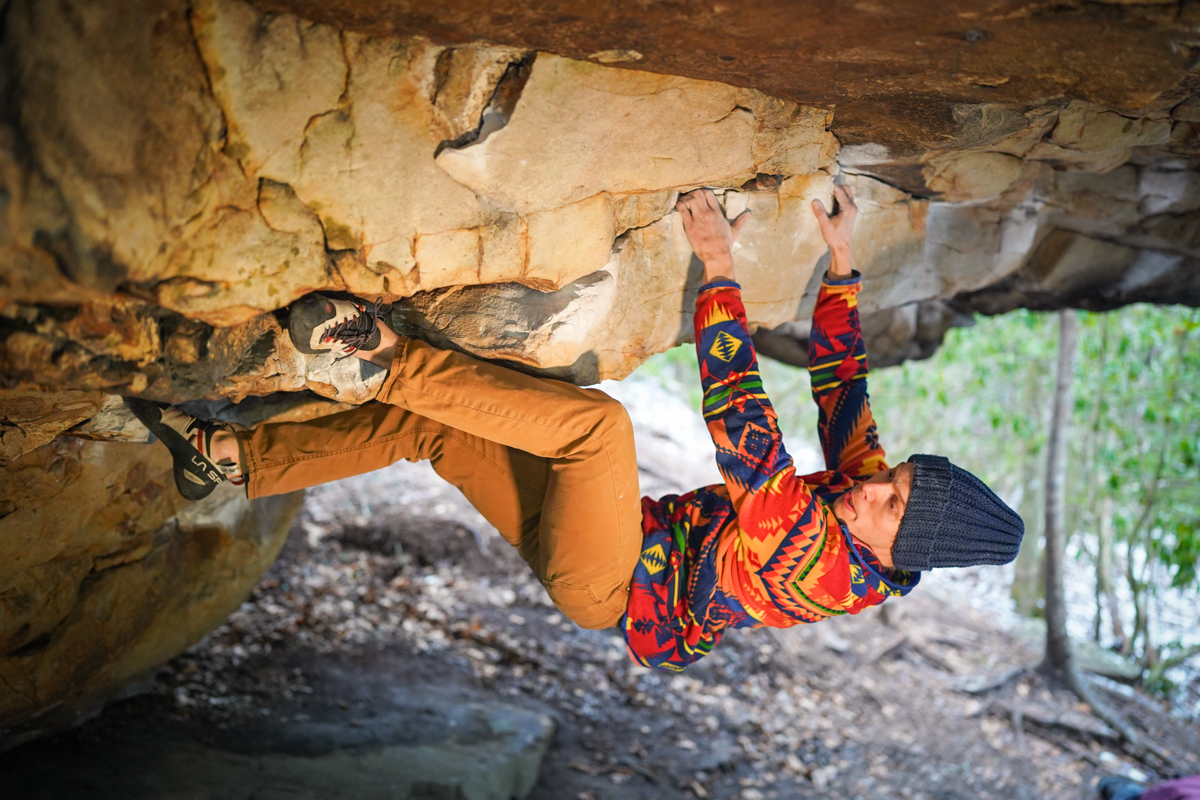 Men's Travel Pants (Bouldering in Trail to Town travel pants)