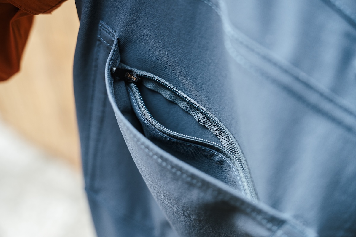 Men's Travel Pants (Internal zip pocket on travel pants)