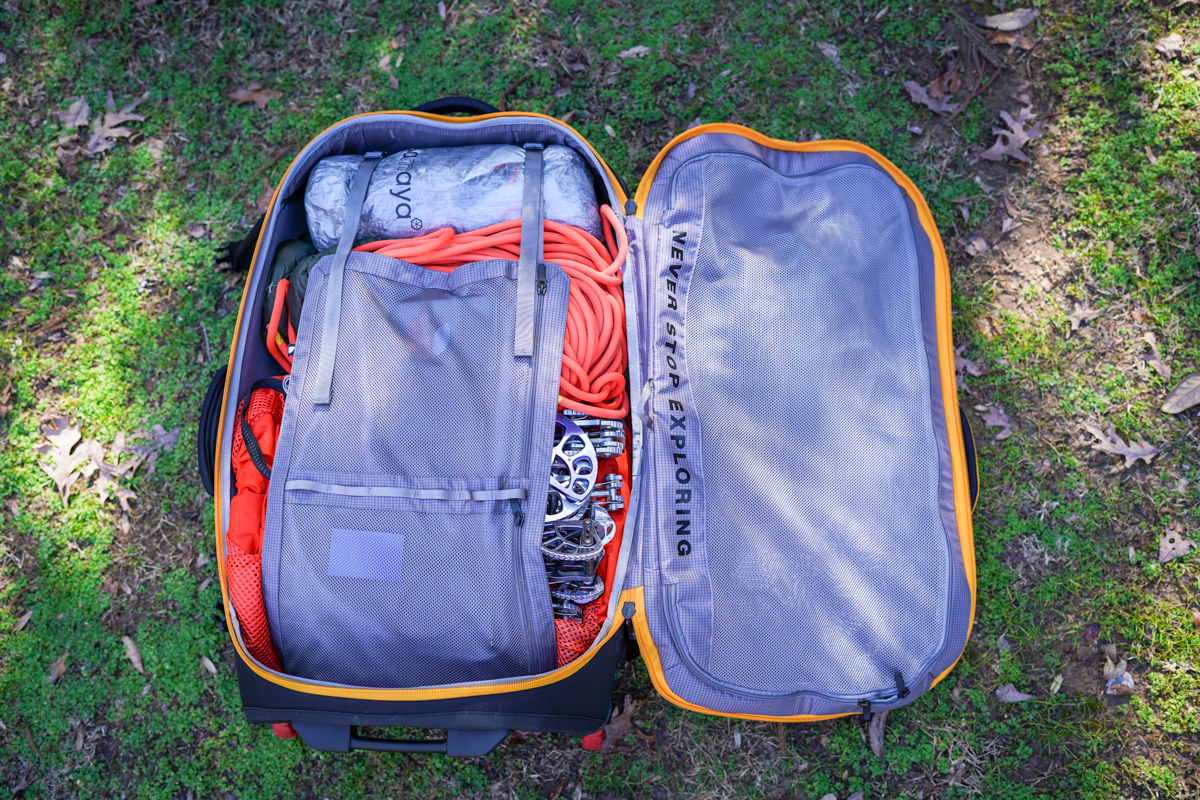 Wheeled Duffels (closeup of internal pockets)