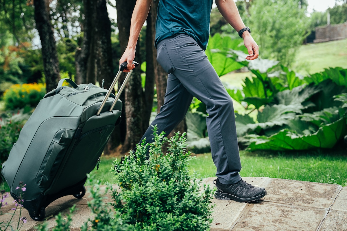 Wheeled Duffels (walking the Osprey Sojourner)