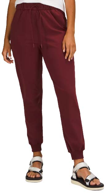These are the Best Travel Pants for Women