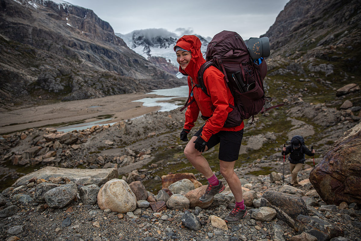 Women's backpacking pack (Gregory Deva 70 in mountains)