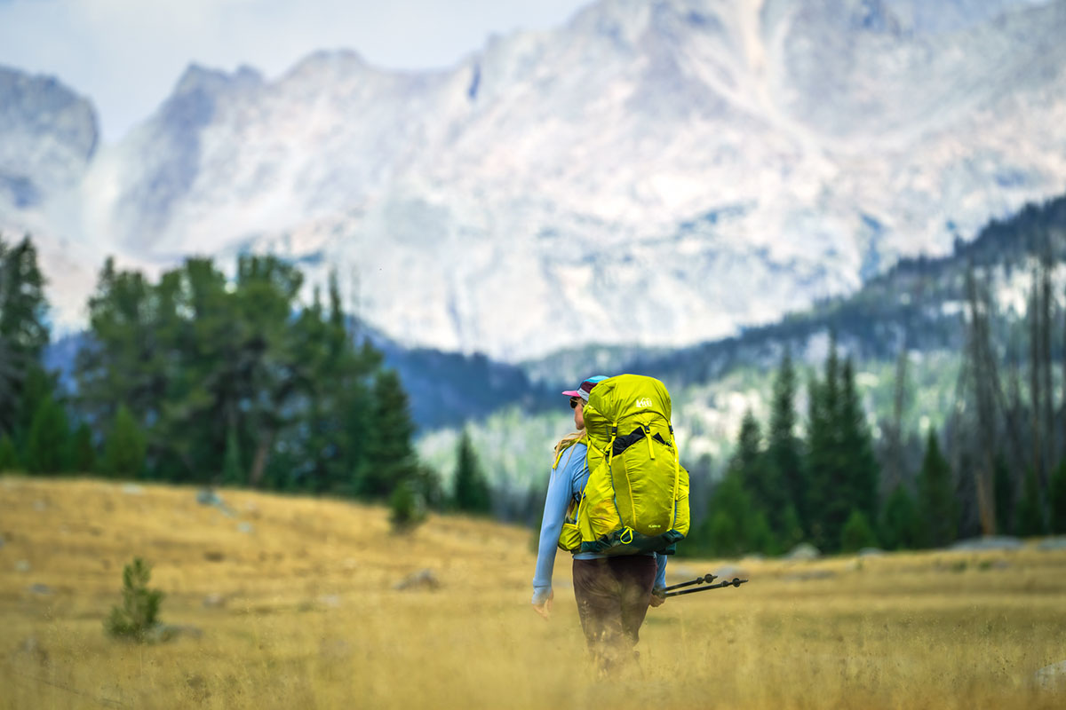 Women's backpacking back (backpacking in Wyoming's Wind River Range with REI Flash 55)