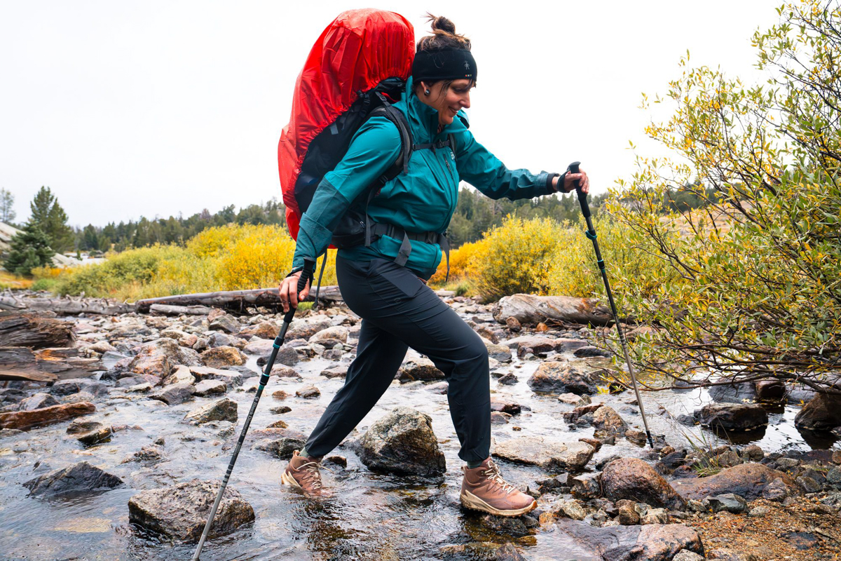 Women's hiking boots (Hiking through stream in the Keen Zionic)