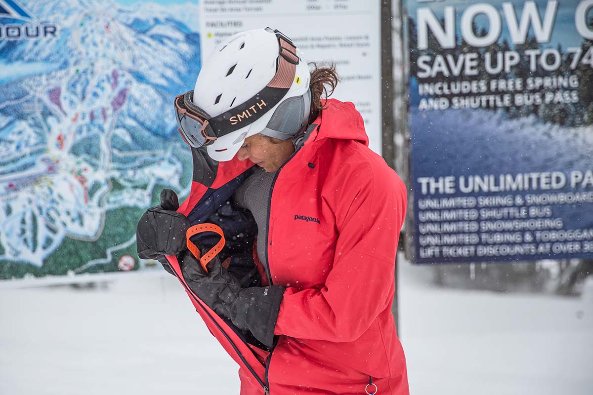 The 10 best women's ski jackets of 2023, per experts