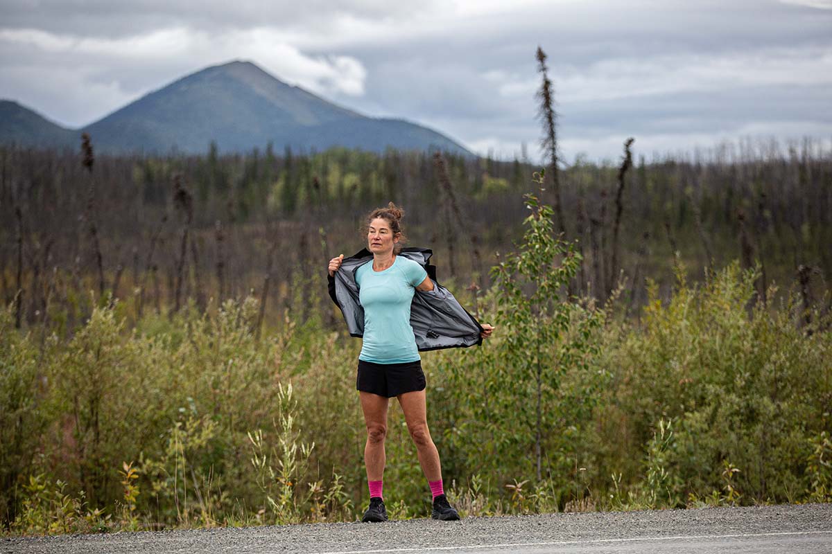 Arc'teryx Norvan Shell Jacket (taking jacket off)