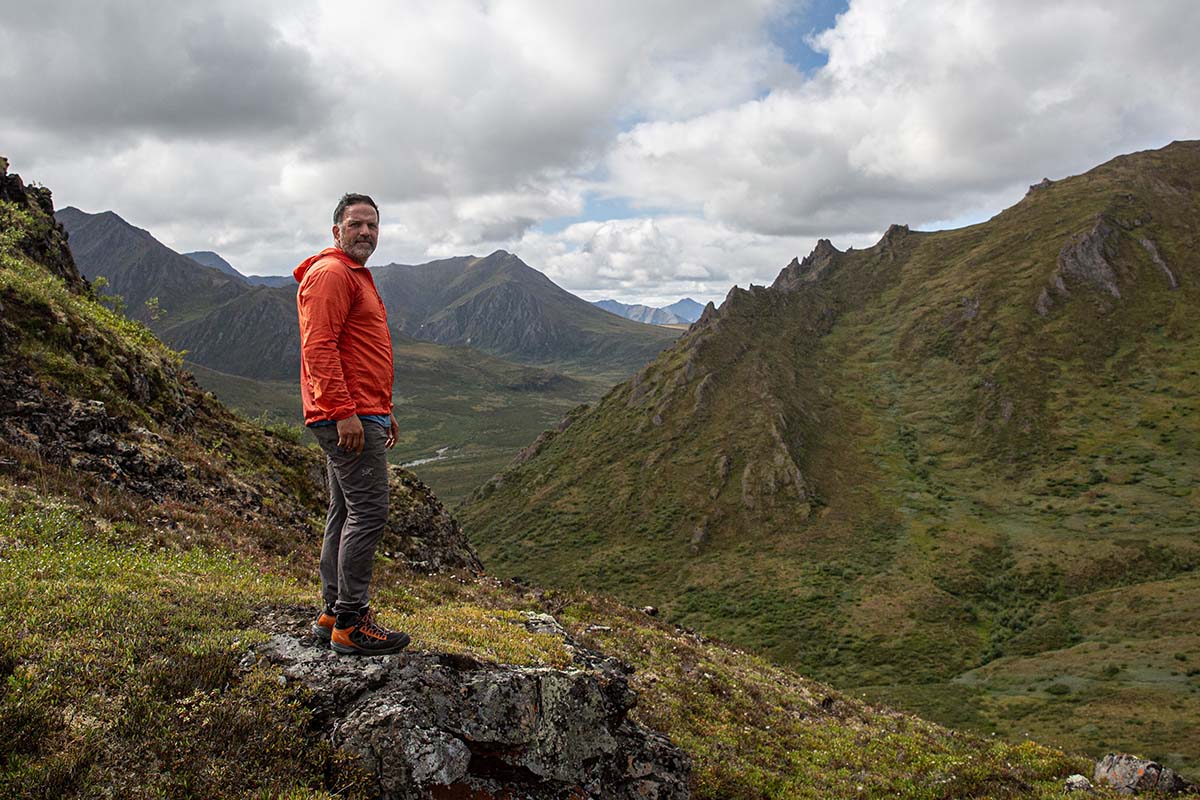 Asolo Falcon Evo GV hiking boots (overlooking mountains)