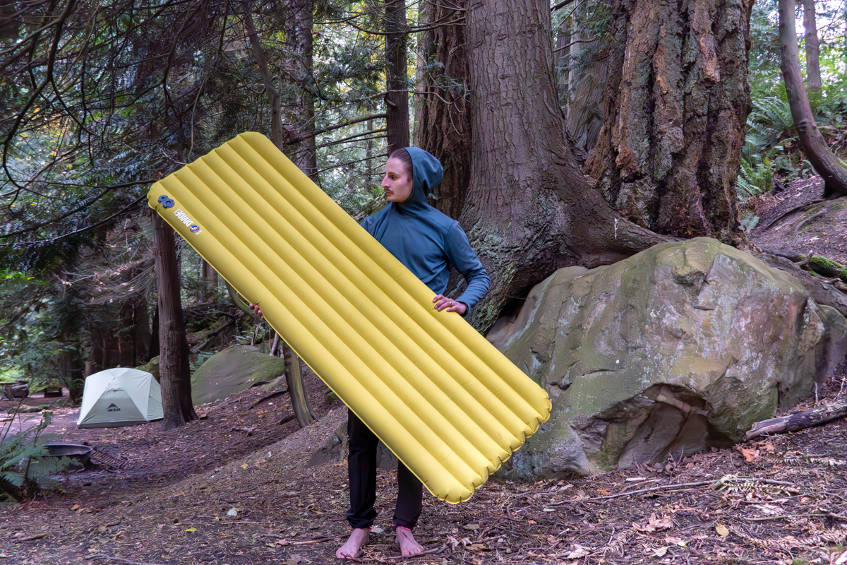 Big Agnes Divide Insulated (holding up pad) 