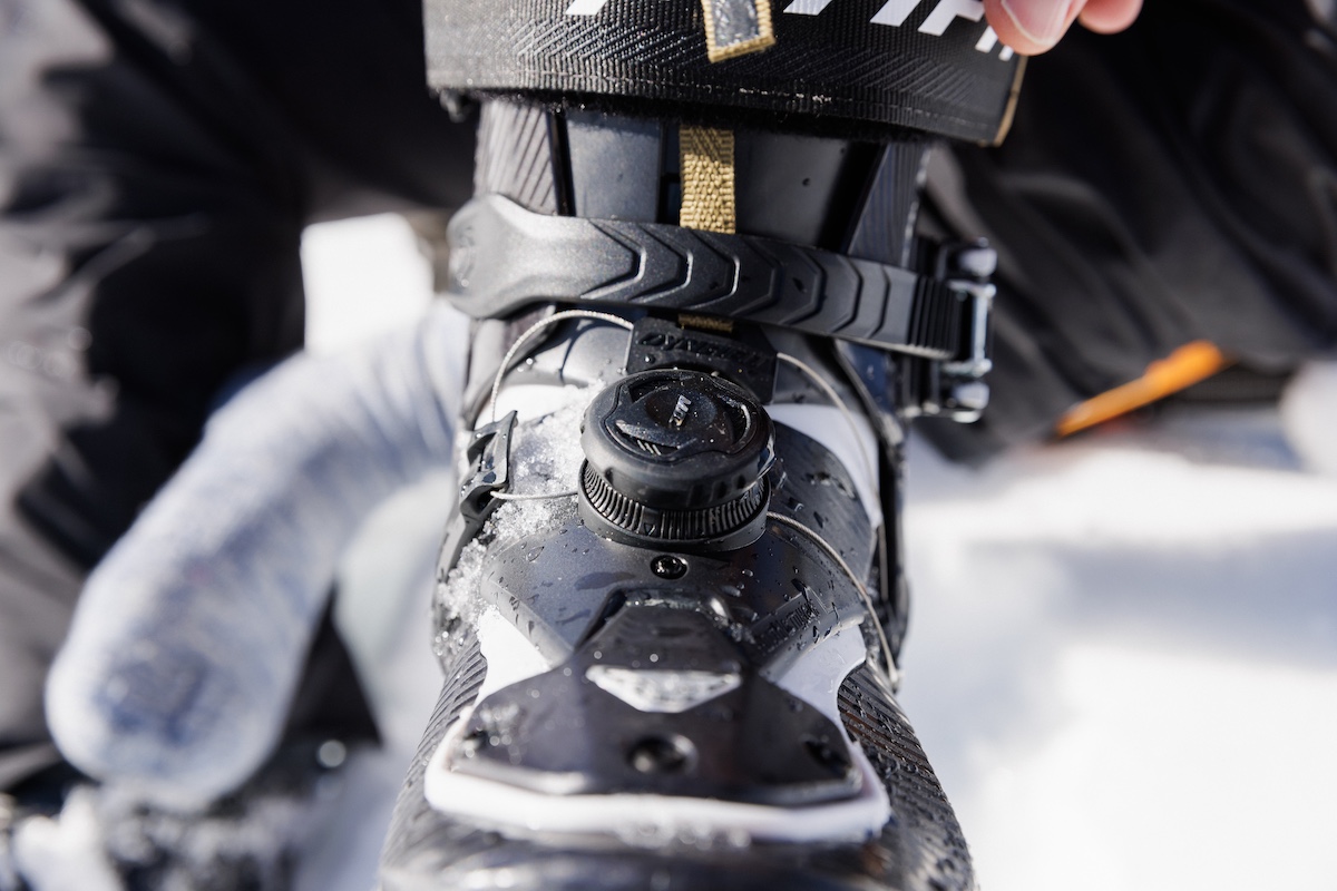 Dynafit Ridge Pro W ski boot (adjustment dial closeup)