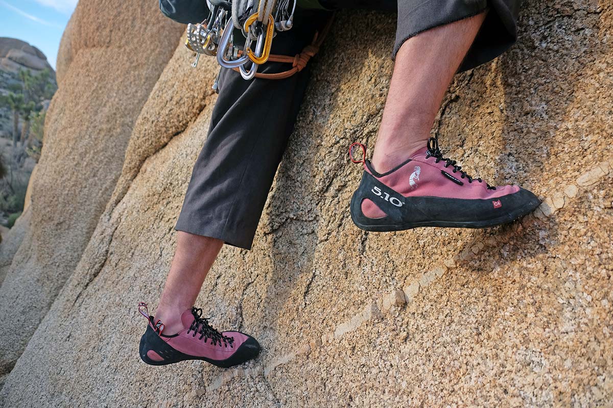 Five Ten Anasazi LV  Climbing Shoe Review - Rock+Run