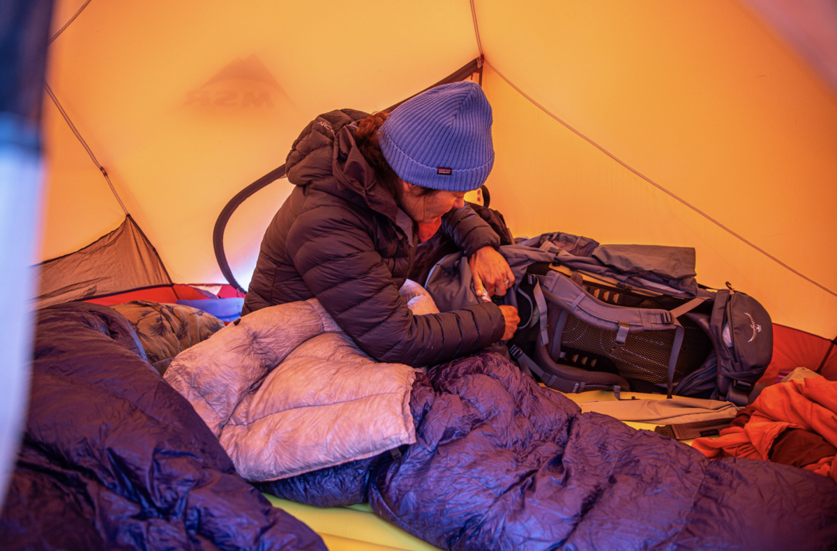 Hyperlite Mountain Gear 20-Degree Quilt (inside tent)