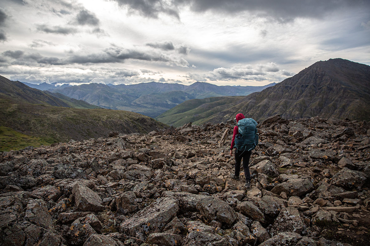 Osprey Renn 65 backpack (scree field)