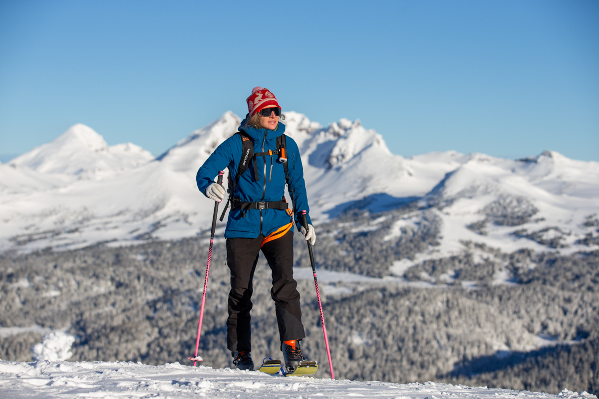 Patagonia SnowDrifter Jacket (skinning in jacket)