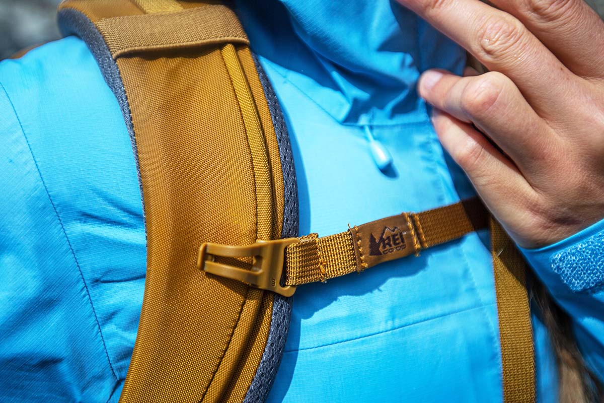 REI Co-op Trail 40 daypack (sternum strap closeup)