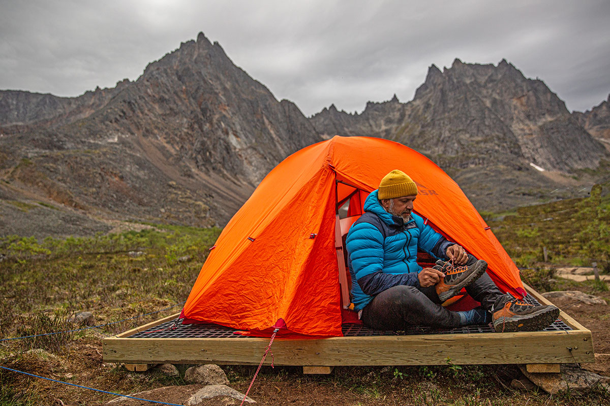 Asolo Falcon Evo GV hiking boots (putting on boots in tent)