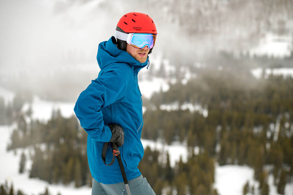 Tips for Choosing Ski Wear] Tips on finding a skiwear that makes you look  good!
