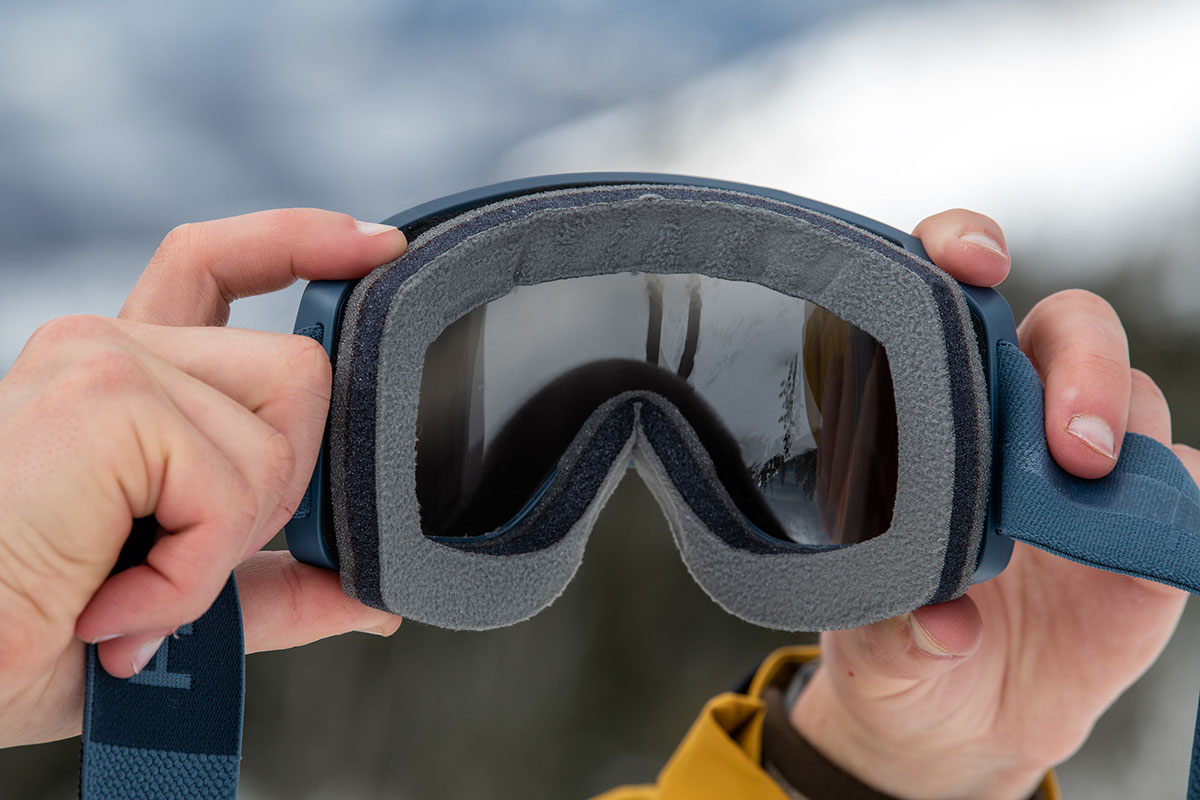 How to Prevent Your Ski Goggles From Fogging | Switchback Travel