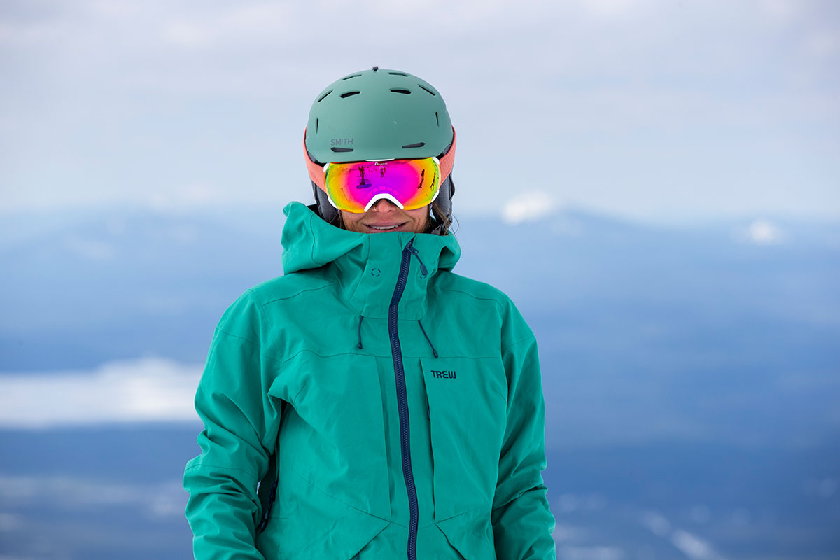 How to Prevent Your Ski Goggles From Fogging | Switchback Travel