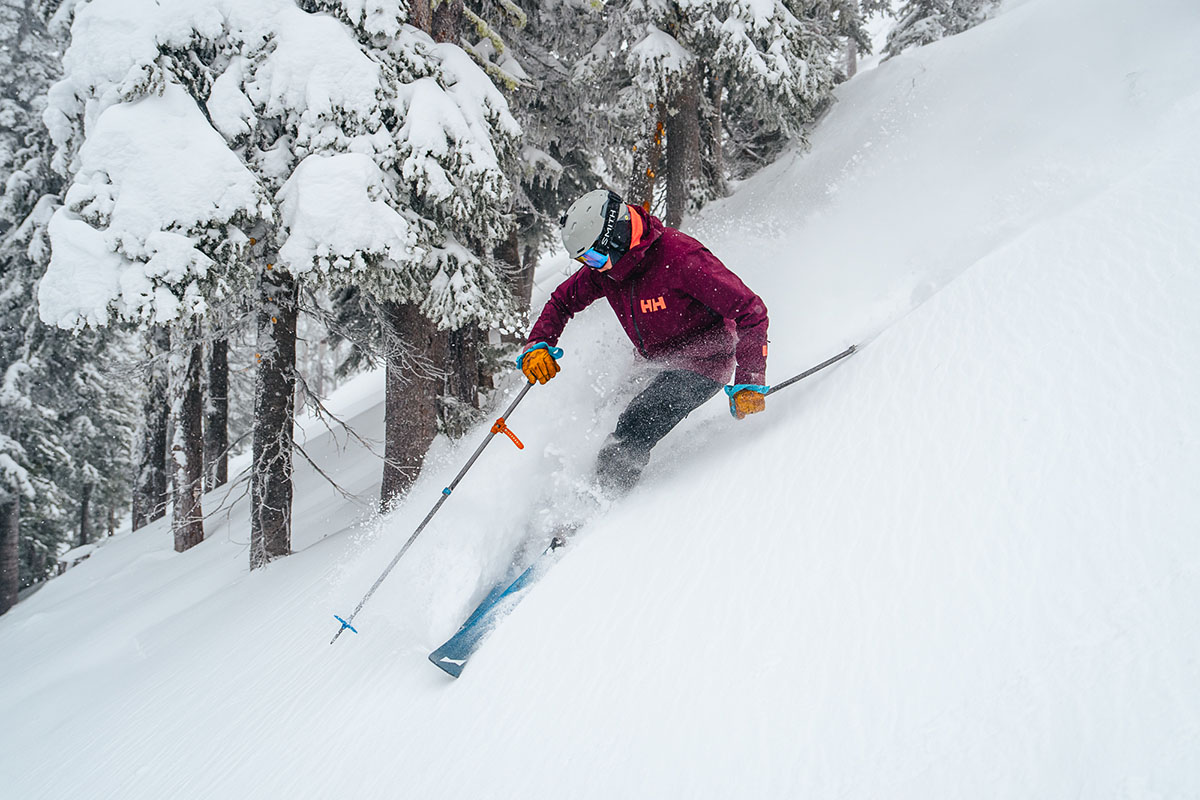 Ski waist width (skiing steep slope in powder)