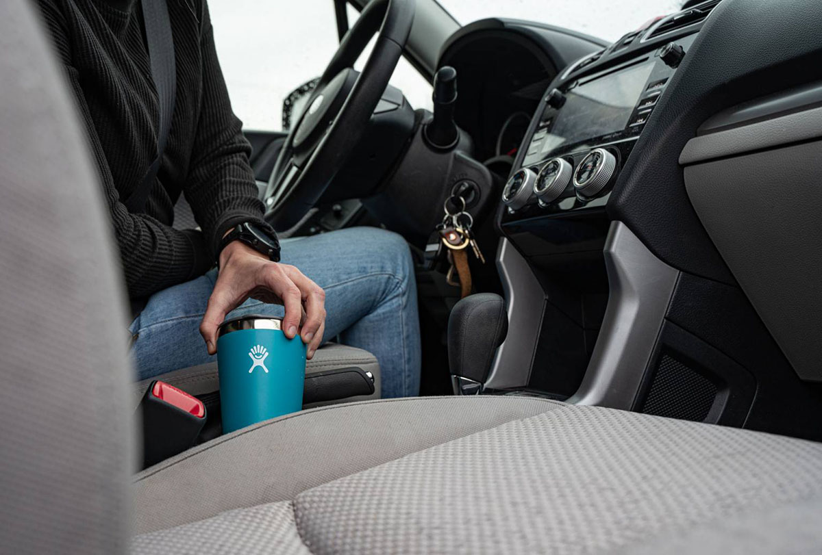 Hydro Flask All Around Tumbler (reaching into cup holder)