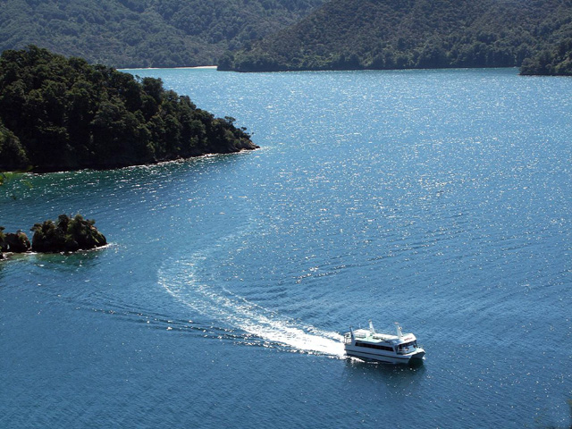 Marlborough Sounds - Queen Charlotte Sound