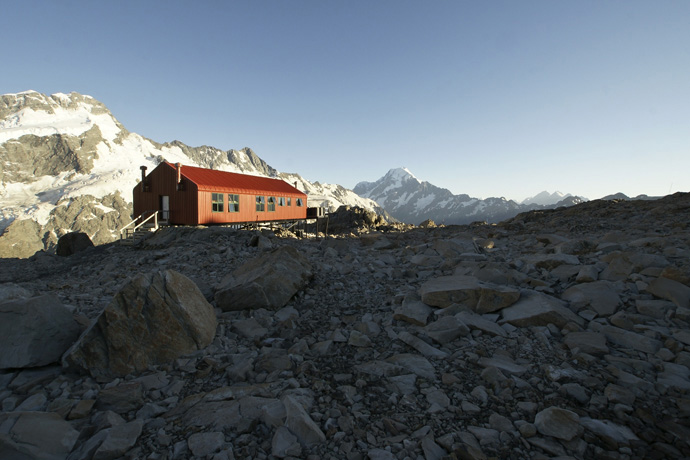 Mueller Hut close-up