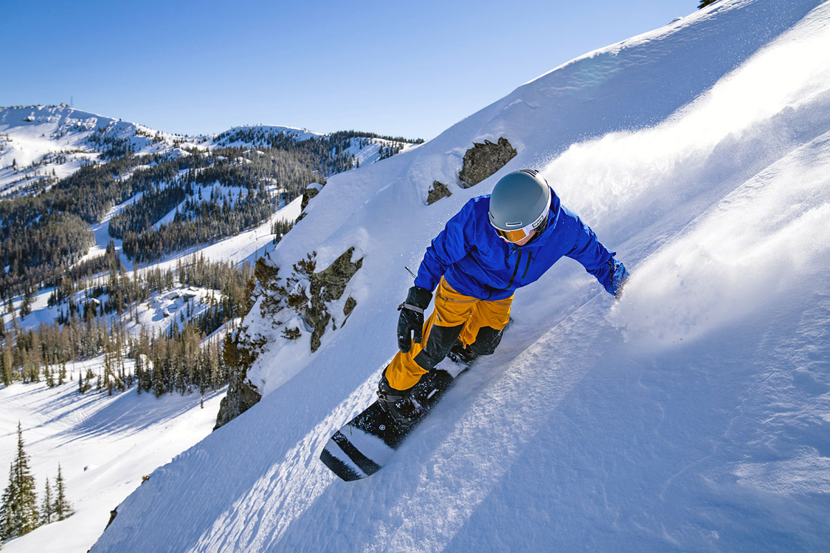 Best All-Mountain Snowboards of Switchback Travel